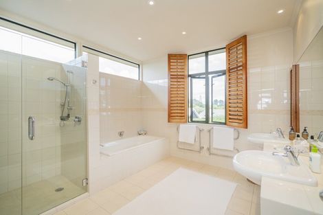 Photo of property in 22 Champion Place, Pauanui, Hikuai, 3579