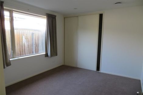 Photo of property in 2 Piper Lane, Beckenham, Christchurch, 8023