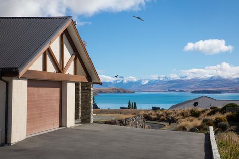 Photo of property in 2 Walter Black Place, Lake Tekapo, 7999