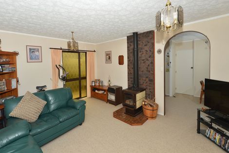 Photo of property in 6b Carr Street, Te Kamo, Whangarei, 0112