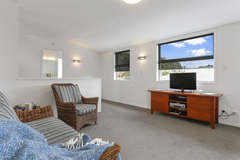 Photo of property in 5 Alberta Street, Point Chevalier, Auckland, 1022