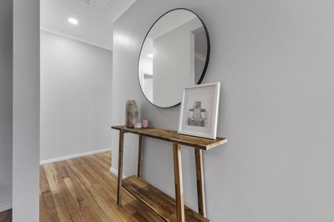 Photo of property in 17 Hobson Street, Levin, 5510