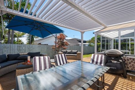 Photo of property in 1/24 Toroa Street, Torbay, Auckland, 0630