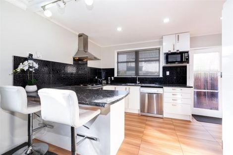 Photo of property in 2/840 Manukau Road, Royal Oak, Auckland, 1061