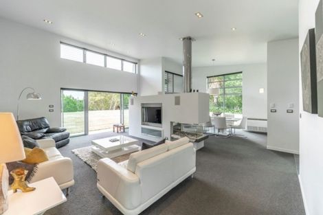 Photo of property in 8 Sherwood Downs Drive, Horsham Downs, Hamilton, 3281