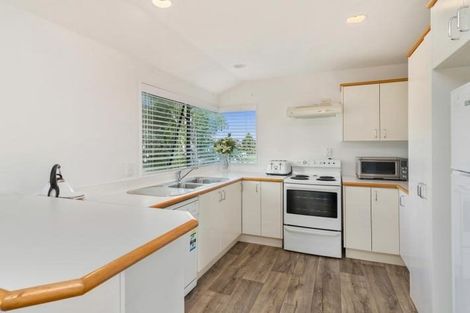 Photo of property in 2/16 Aubrey Crescent, Rainbow Point, Taupo, 3330