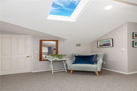 Photo of property in 31 Jubaea Place, Henderson, Auckland, 0610