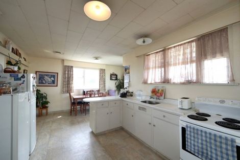 Photo of property in 12 Folkestone Drive, Flaxmere, Hastings, 4120