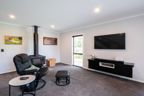 Photo of property in 3 Tate Crescent, Green Island, Dunedin, 9018