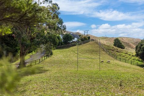 Photo of property in 274 Valley Road, Paraparaumu, 5032