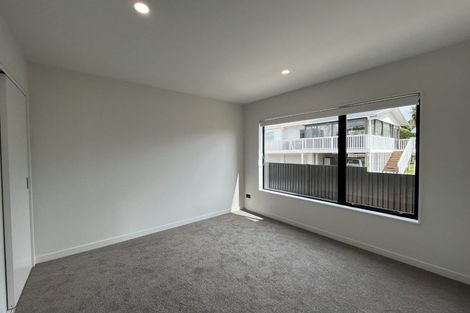 Photo of property in 98f Royal Road, Massey, Auckland, 0614