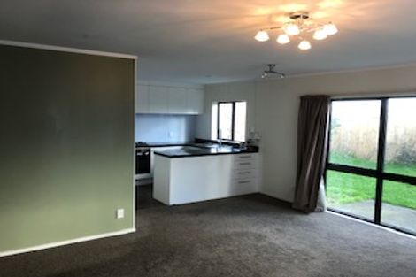 Photo of property in 8b Marama Crescent, Palmerston North, 4414
