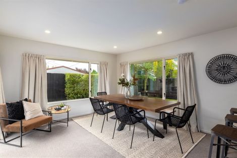 Photo of property in 2b Beatrice Place, Avonhead, Christchurch, 8042