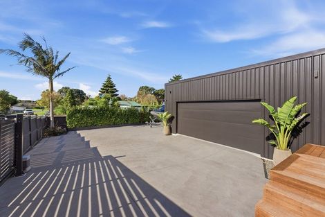 Photo of property in 17 Lawry Street, Blagdon, New Plymouth, 4310