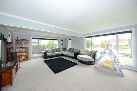 Photo of property in 42 Te Rama Place, Wainoni, Christchurch, 8061