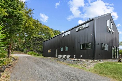 Photo of property in 127 Bethells Road, Waitakere, 0781