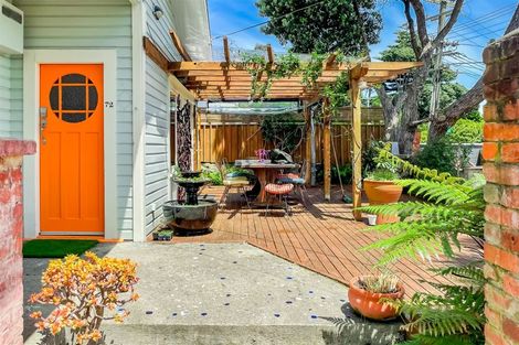 Photo of property in 72 Tilley Road, Paekakariki, 5034