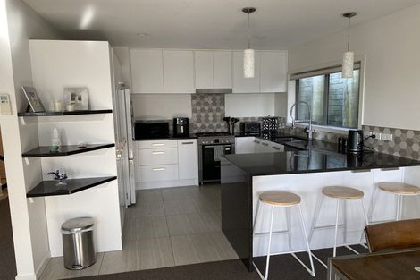 Photo of property in 150 Eskdale Road, Papakowhai, Porirua, 5024