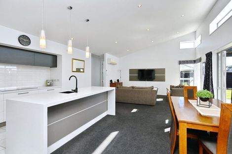 Photo of property in 9 Churchill Drive, Rangiora, 7400