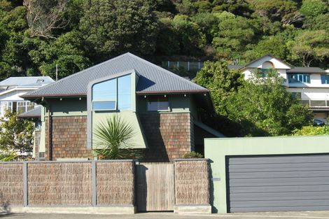 Photo of property in 363 Muritai Road, Eastbourne, Lower Hutt, 5013