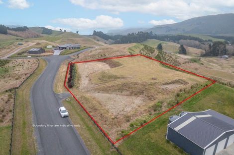 Photo of property in 6 Olsen Place, Kinloch, 3385