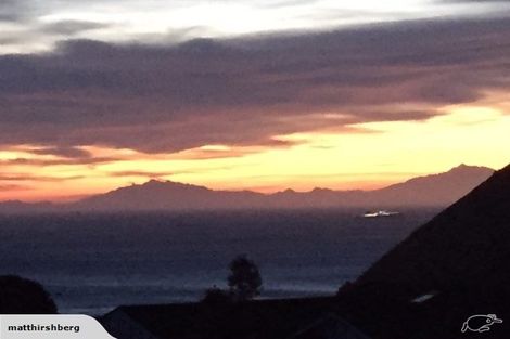 Photo of property in 32 Frobisher Street, Island Bay, Wellington, 6023