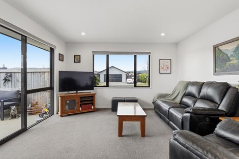Photo of property in 3 Anderton Crescent, Mosgiel, 9024