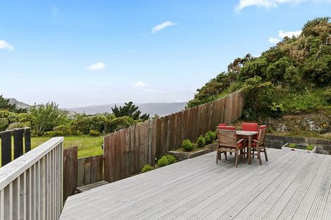 Photo of property in 27b Cypress Drive, Maungaraki, Lower Hutt, 5010