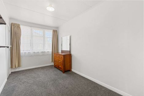 Photo of property in 51 Kenney Crescent, Fairfield, Hamilton, 3214