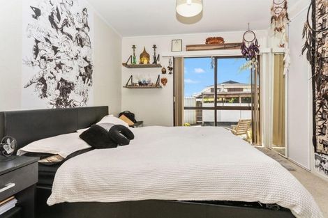 Photo of property in 106 Te Atatu Road, Te Atatu South, Auckland, 0610