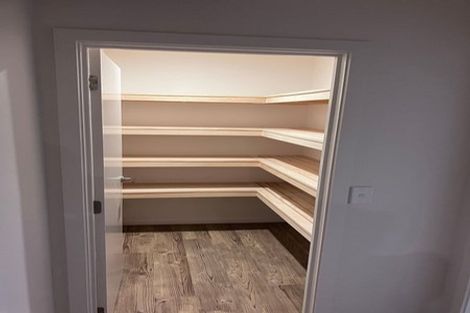 Photo of property in 44 Doug Ledgerwood Drive, Wanaka, 9305