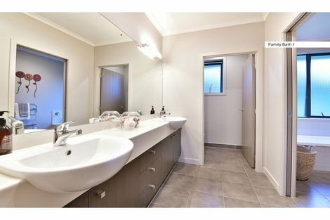 Photo of property in 257 Upper Waiwera Road, Puhoi, Silverdale, 0994