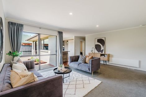 Photo of property in 17 Burgundy Court, Rototuna, Hamilton, 3210