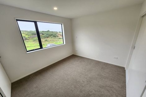 Photo of property in 33b Crestview Rise, Papakura, 2110