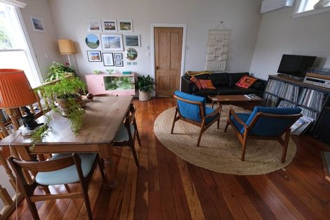 Photo of property in 21 Harland Street, Brooklyn, Wellington, 6021