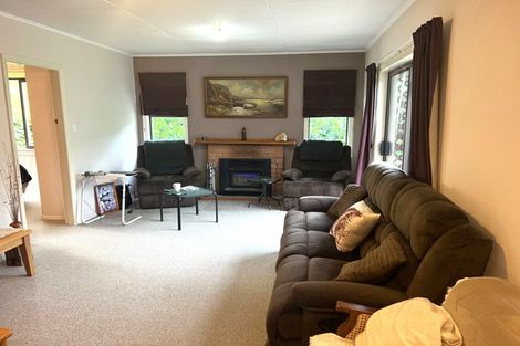 Photo of property in 15 Whio Street, Pongaroa, 4991