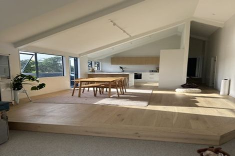 Photo of property in 2/12 Aotearoa Terrace, Murrays Bay, Auckland, 0630