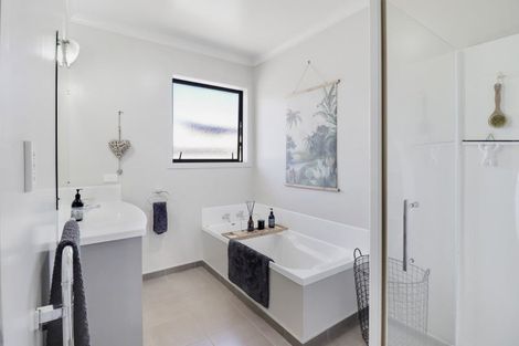 Photo of property in 20 Pohutukawa Grove, Lytton West, Gisborne, 4010