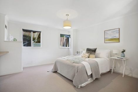 Photo of property in 150 Bleakhouse Road, Mellons Bay, Auckland, 2014