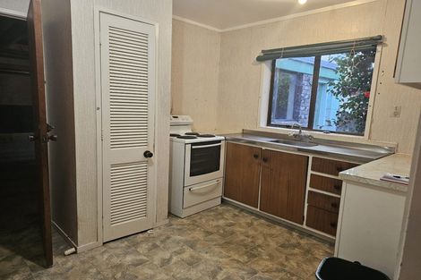 Photo of property in 2/21 Booker Place, Weymouth, Auckland, 2103