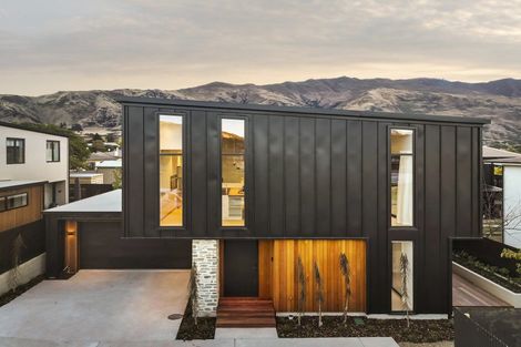 Photo of property in 147b Warren Street, Wanaka, 9305