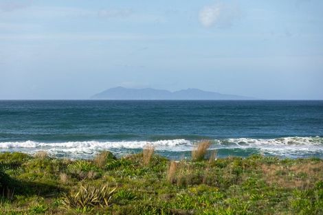 Photo of property in 112 Broadway Road, Waihi Beach, 3611