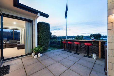 Photo of property in 2 Crater Close, Pyes Pa, Tauranga, 3112