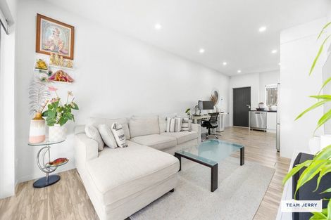 Photo of property in 14 Te Kaapia Road, Papakura, 2110