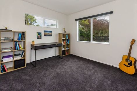 Photo of property in 5a Sharda Grove, Paraparaumu Beach, Paraparaumu, 5032