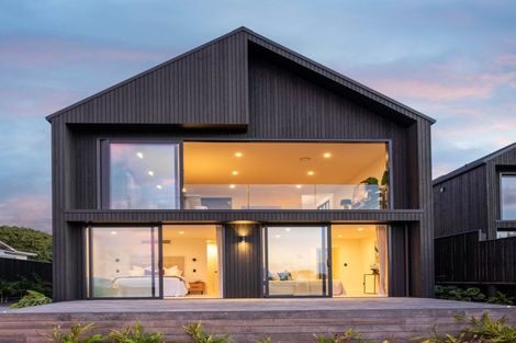 Photo of property in 10a Whiteley Street, Moturoa, New Plymouth, 4310