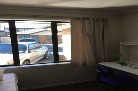 Photo of property in 4/240 Old Farm Road, Hillcrest, Hamilton, 3216