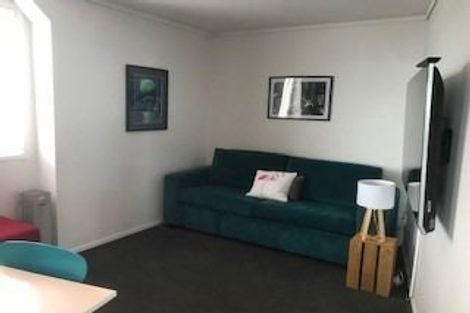 Photo of property in 12/72e Devonport Road, Tauranga, 3110