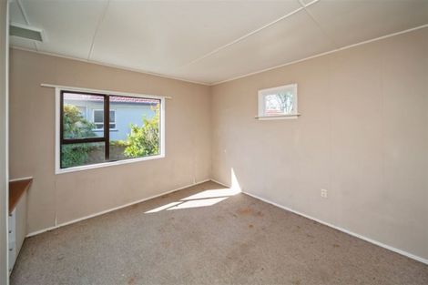 Photo of property in 12 Caplen Street, Hawera, 4610