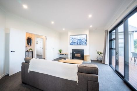 Photo of property in 30 Westwood Drive, Aokautere, Palmerston North, 4471